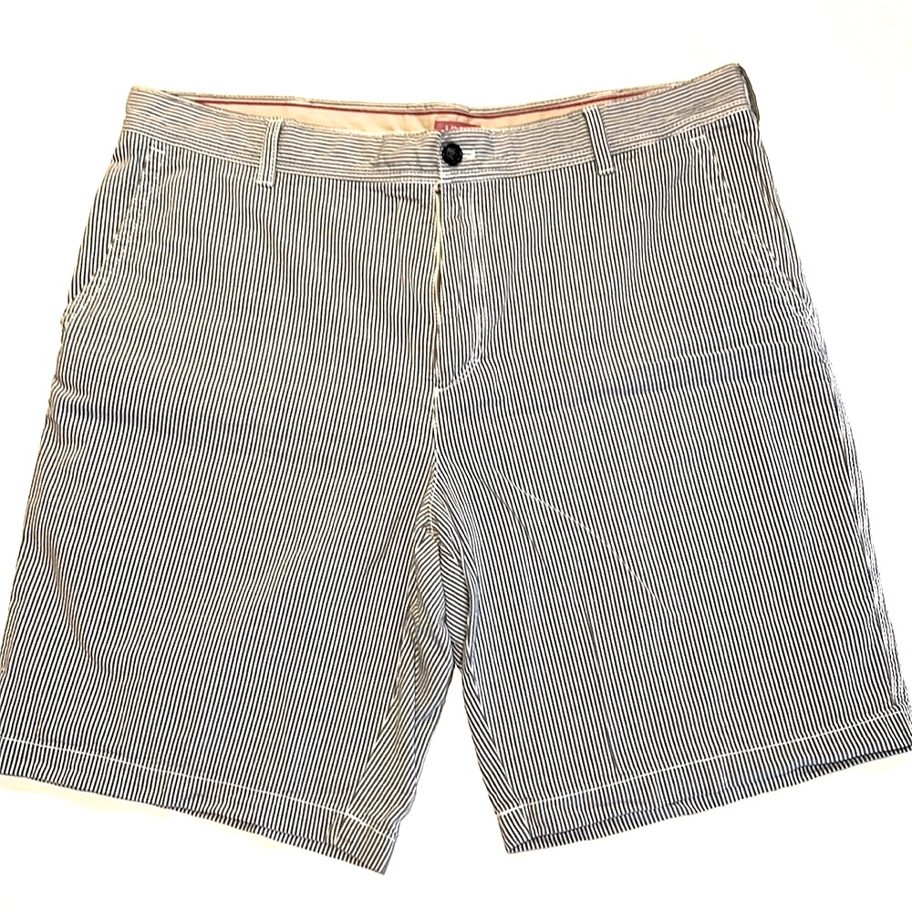 Izod Men’s Size 40 Seersucker Shorts